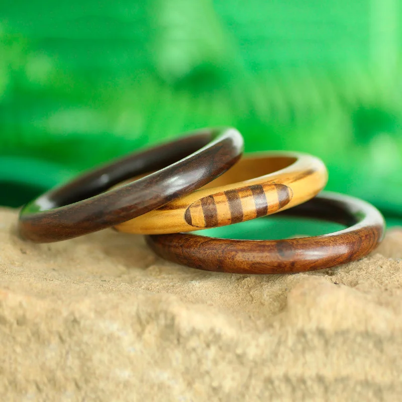 Timeless Jewelry At Special Discount Rates Chic Combination Handmade Mango Wood Bangle Bracelets from India (Set of 3)